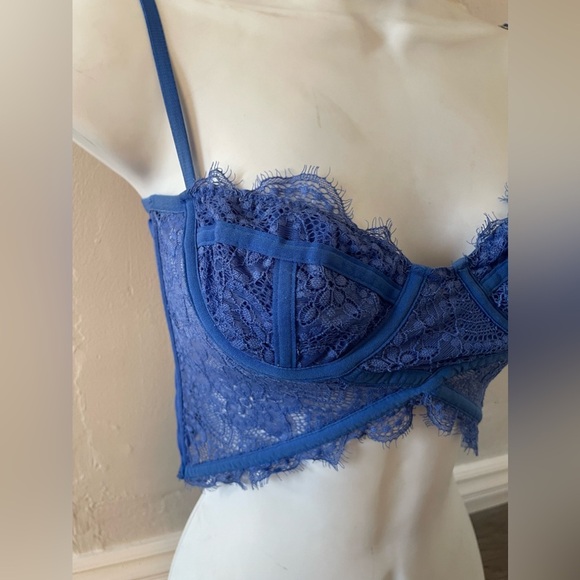 Urban outfitters out from under corset small - Picture 3 of 5